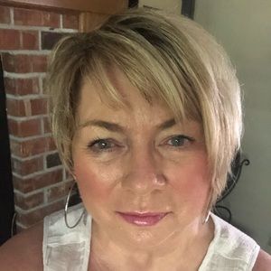 Meet your Posher, Darlene